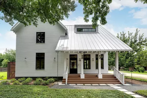 4153 Oberlin St, West University Place, TX 77005