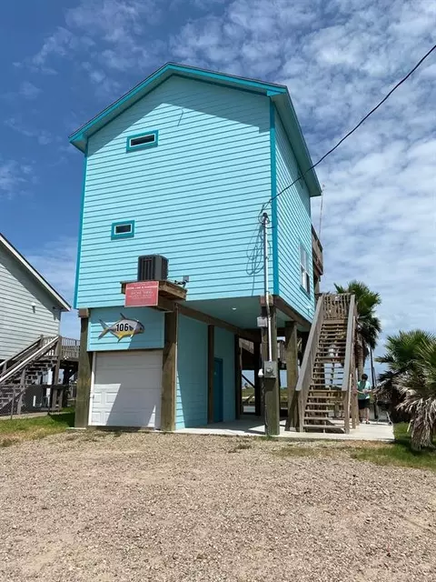 106 Pompano Ln, Surfside Beach, TX 77541