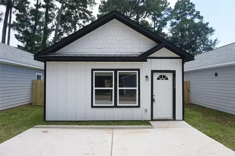11751 White Cedar St, Willis, TX 77318