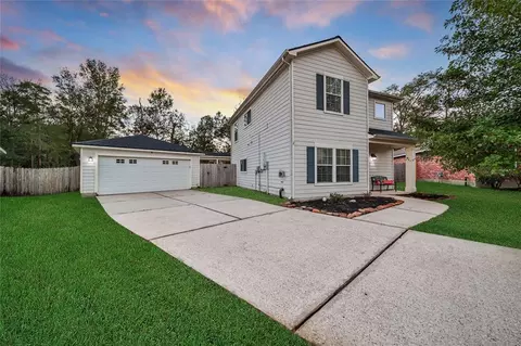 800 Lightningbug Ln, Conroe, TX 77301 photo 1