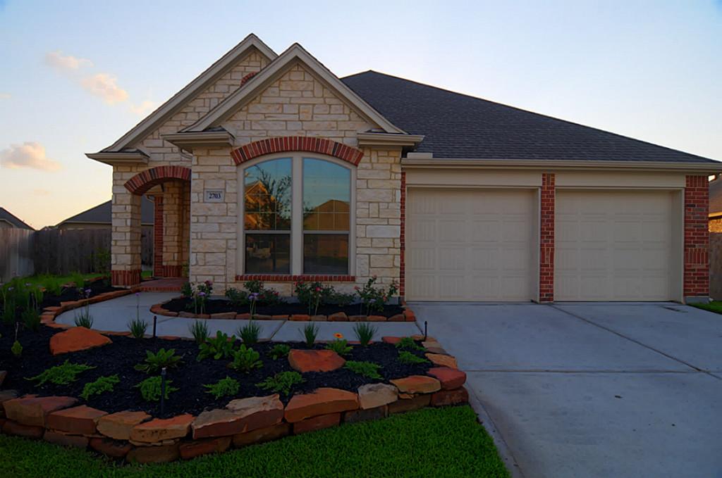 2703 Oak Pass Ct, Conroe, TX 77385 photo 1