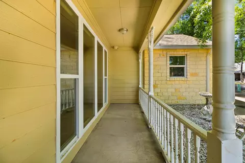 Exterior - 86 Huntington, Trinity, TX 75862 photo 8 of 9