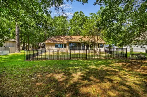 Exterior - 86 Huntington, Trinity, TX 75862 photo 4 of 9