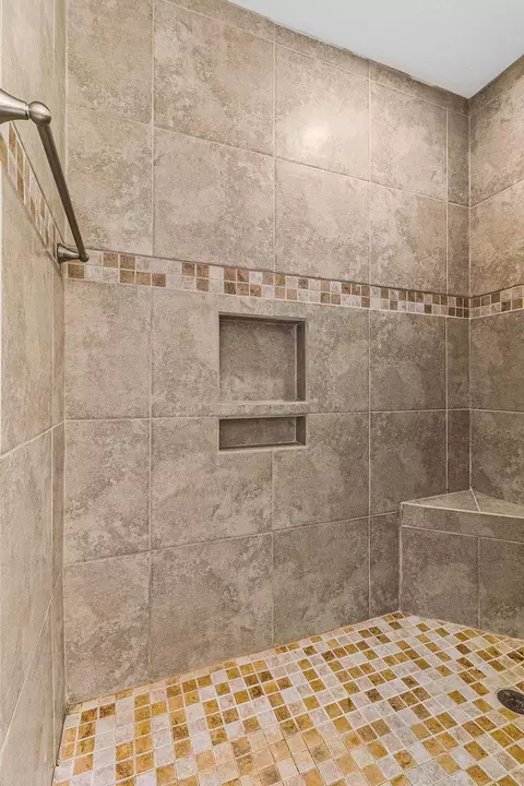 Bath - 86 Huntington, Trinity, TX 75862 photo 3 of 4