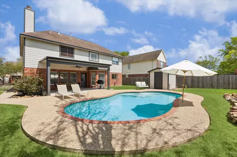 7022 Red Coral Dr, Pasadena, TX 77505