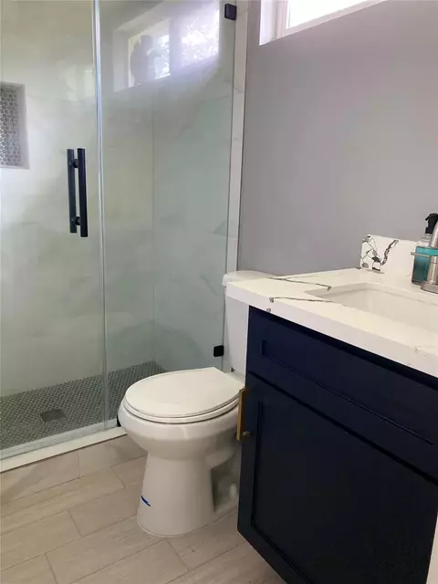 Bath - 26687 Long St, Splendora, TX 77372 photo 4 of 4