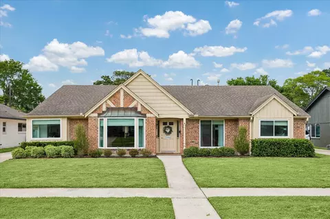 1006 Cheshire Ln, Houston, TX 77018