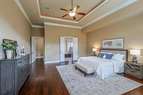 Bedroom - 515 Mill Creek Rd, Pinehurst, TX 77362 photo 2 of 9