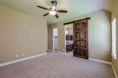 Bedroom - 515 Mill Creek Rd, Pinehurst, TX 77362 photo 8 of 9