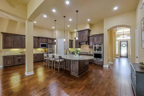 Kitchen - 515 Mill Creek Rd, Pinehurst, TX 77362 photo 2 of 4