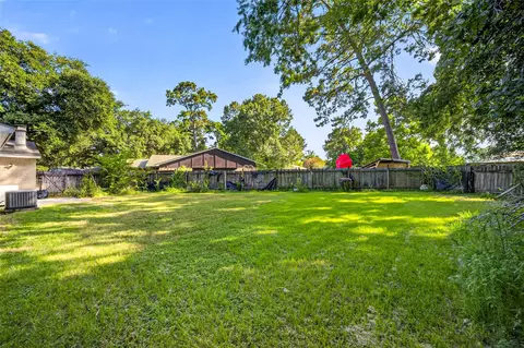 Exterior - 22926 Millgate Dr, Spring, TX 77373 photo 7 of 8
