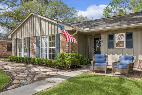7614 Highmeadow Dr, Houston, TX 77063