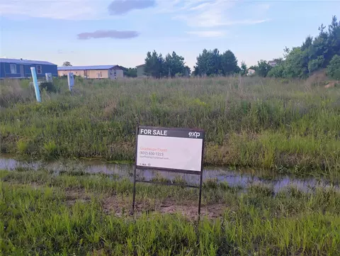 1394 Road 5734, Cleveland, TX 77327