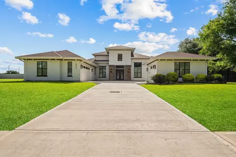 4351 Frontier Dr, Houston, TX 77041