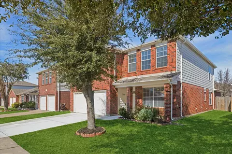 15018 Sugar Peak Dr, Sugar Land, TX 77498