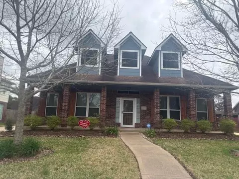 2507 Evergreen Dr, Pearland, TX 77581