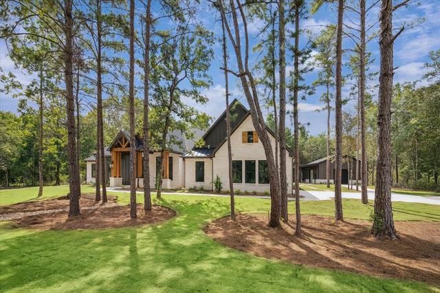 188 Red Hawk Rd, Huntsville, TX 77340