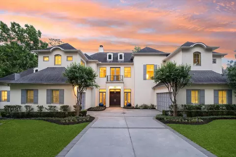 22 E Shady Ln #E, Houston, TX 77063