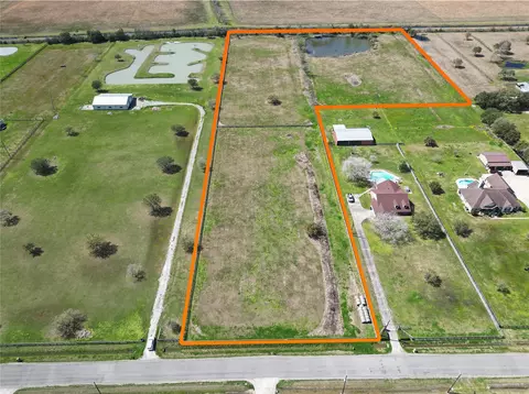 3080 S Pine Is, Beaumont, TX 77713