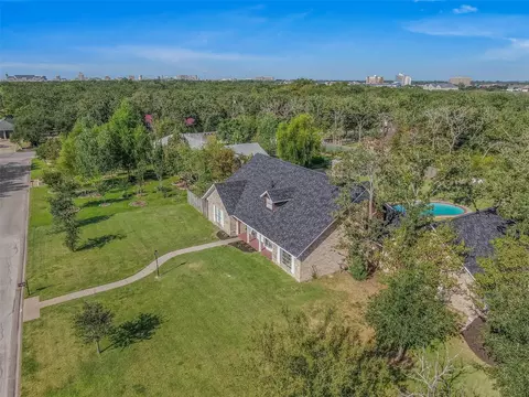 1403 Post Oak Cir, College Station, TX 77840