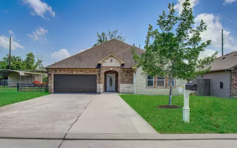 406 Elm Lake Dr, Huffman, TX 77336