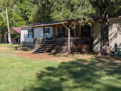 Exterior - 346 Lakeside Cir, Trinity, TX 75862 photo 7 of 15