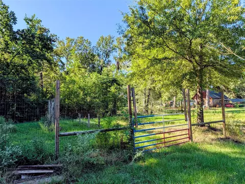 Exterior - 346 Lakeside Cir, Trinity, TX 75862 photo 14 of 15