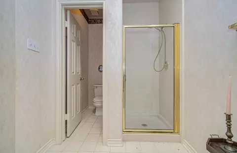 Bath - 16714 Manningtree Ln, Spring, TX 77379 photo 4 of 7
