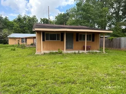 1301 Minglewood Rd, Liberty, TX 77575