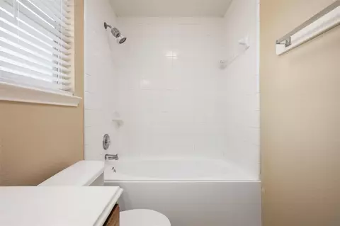 Bath - 4414 Bridgevillage Dr, Spring, TX 77373 photo 4 of 5