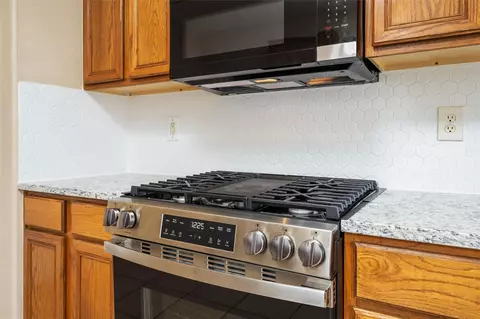 Kitchen - 4414 Bridgevillage Dr, Spring, TX 77373 photo 10 of 10