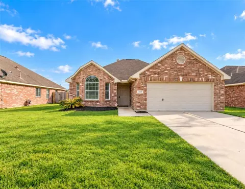 Exterior - 4414 Bridgevillage Dr, Spring, TX 77373 photo 2 of 6