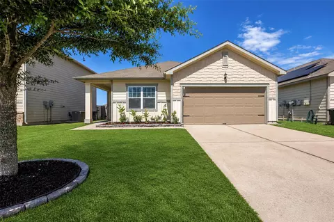 10141 Pappas Dr, Brookshire, TX 77423