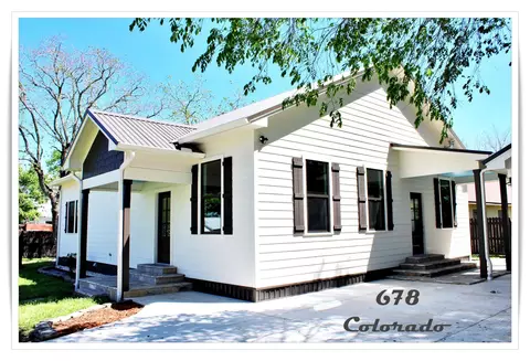 678 Colorado St, Glidden, TX 78943