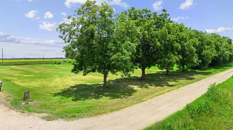 17420 Penwood Rd, East Bernard, TX 77435