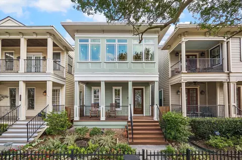 706 E 12th St, Houston, TX 77008