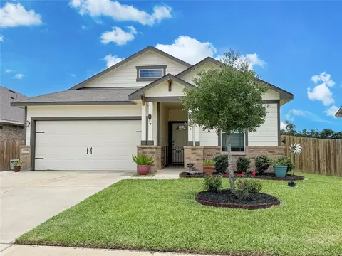 Exterior - 209 Bryan Way, Angleton, TX 77515 photo 4 of 4