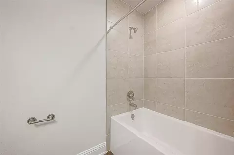 404 Bryan Way, Angleton, TX 77515 photo 1