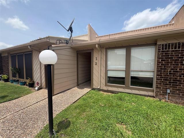1014 Graham Dr #I3, Tomball, TX 77375