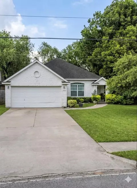 11916 Palmsprings Dr, Houston, TX 77034