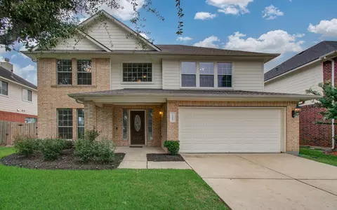 11610 Cross Spring Dr, Pearland, TX 77584