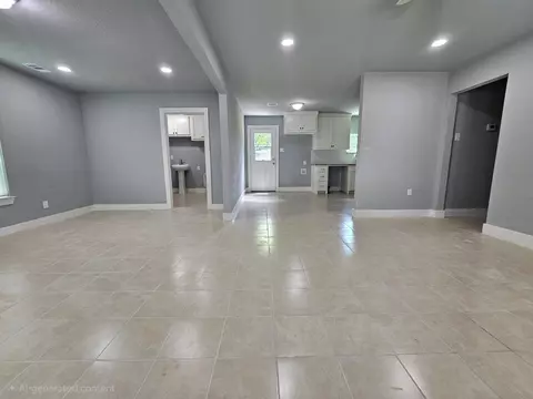 2129 Raspberry Ln, Pasadena, TX 77502 photo 6