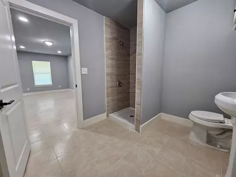 2129 Raspberry Ln, Pasadena, TX 77502 photo 11