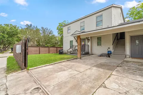 4630 Woodside St, Houston, TX 77023