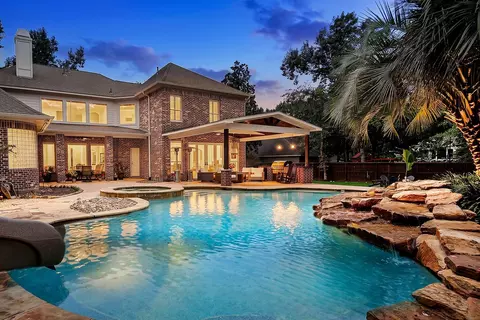 6 Noble Bend Pl, The Woodlands, TX 77382