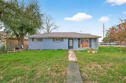 6455 Overlook Dr, Houston, TX 77041