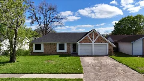 11127 Sageview Dr, Houston, TX 77089