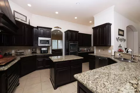 Kitchen - 1547 Ruby Dr, Willis, TX 77378 photo 2 of 4