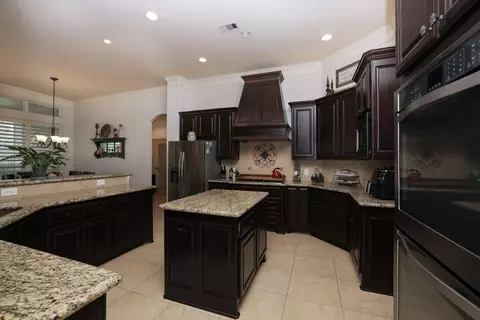 Kitchen - 1547 Ruby Dr, Willis, TX 77378 photo 3 of 4