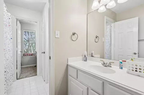 Entry Way - 410 Spring Lakes Hvn, Spring, TX 77373 photo 6 of 6